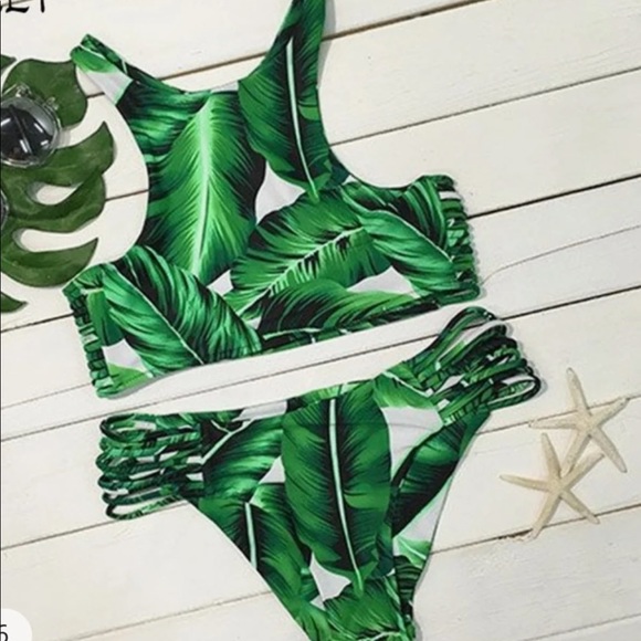High Neck Bikini Swimsuit set GreenLeaf Printsize Large Fits more like a medium - Picture 3 of 7